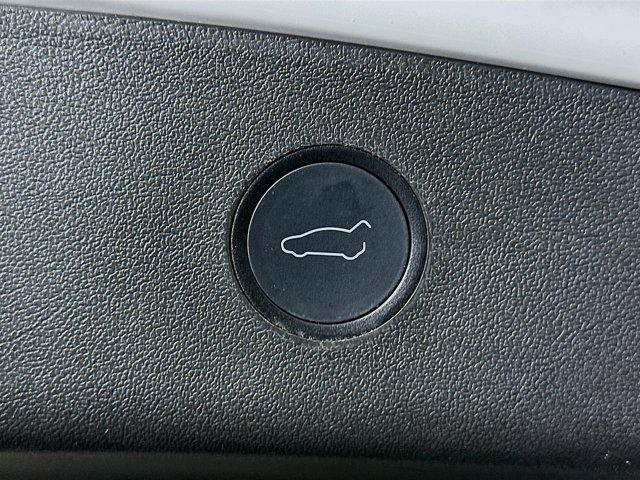 Photo of 2021 Pearl White Multi-Coat Tesla Model 3