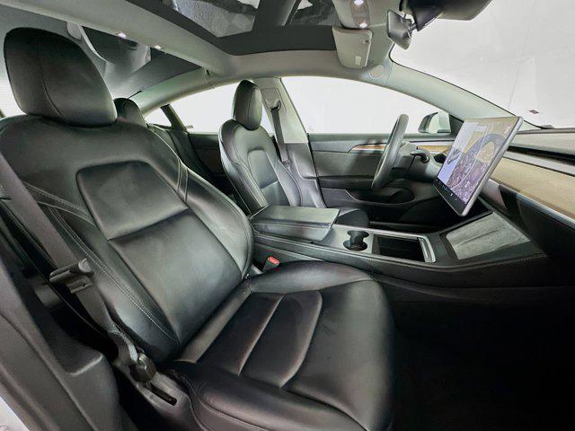 Photo of 2021 Pearl White Multi-Coat Tesla Model 3