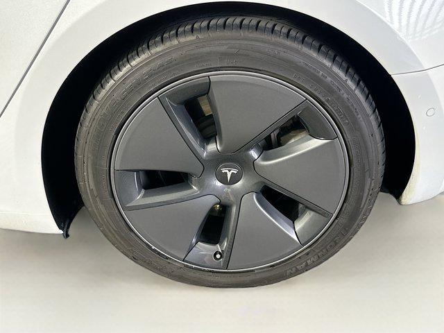 Photo of 2021 Pearl White Multi-Coat Tesla Model 3