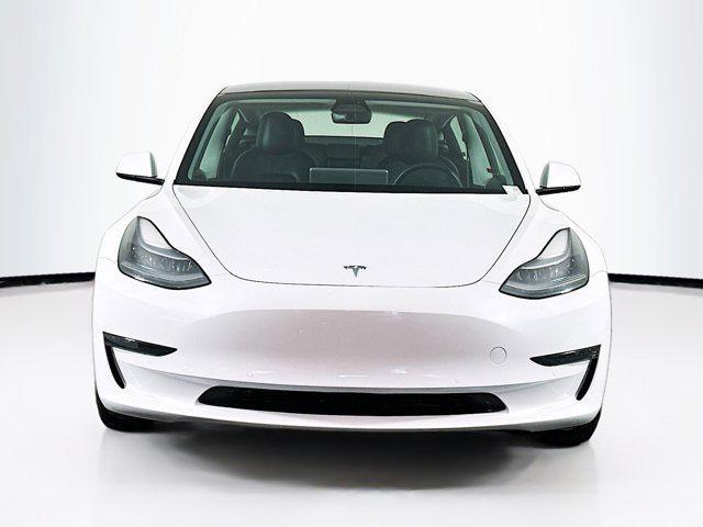 Photo of 2021 Pearl White Multi-Coat Tesla Model 3