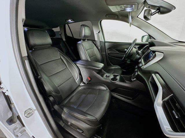 Photo of 2023 Summit White GMC Terrain