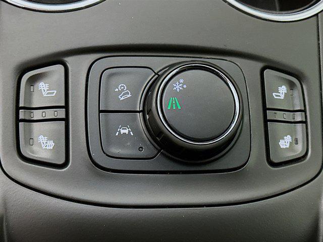 Photo of 2023 Summit White GMC Terrain