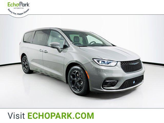 2022 Chrysler Pacifica Hybrid