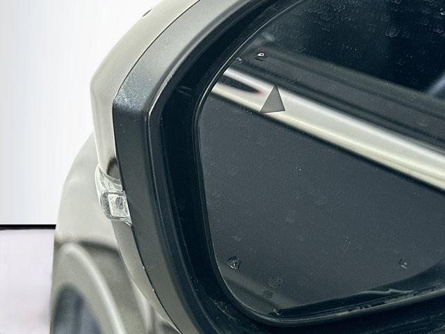 Photo of 2024 Labrador Black Pearl Mitsubishi Outlander