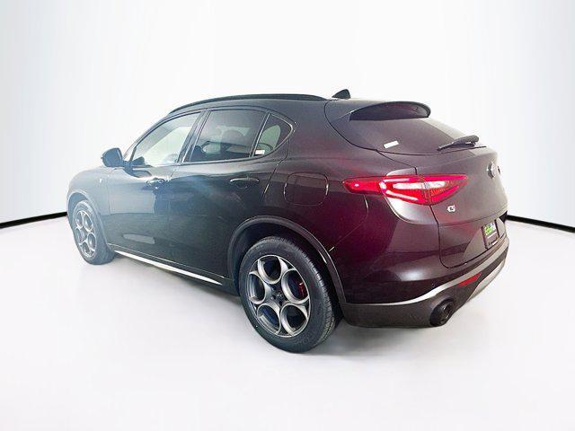 Photo of 2022 Vulcano Black Metallic Alfa Romeo Stelvio