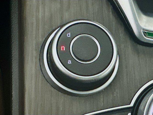 Photo of 2022 Vulcano Black Metallic Alfa Romeo Stelvio