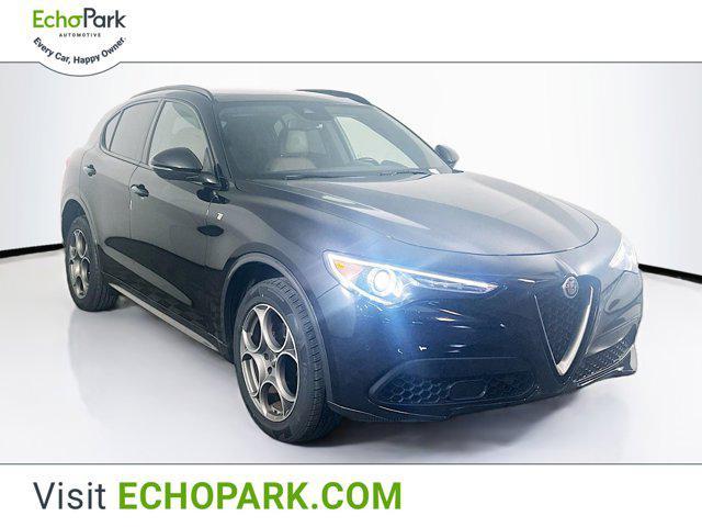 Photo of 2022 Vulcano Black Metallic Alfa Romeo Stelvio