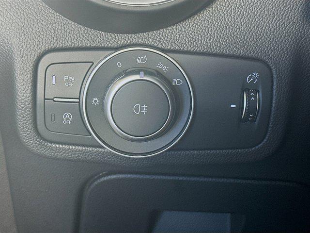 Photo of 2022 Vulcano Black Metallic Alfa Romeo Stelvio