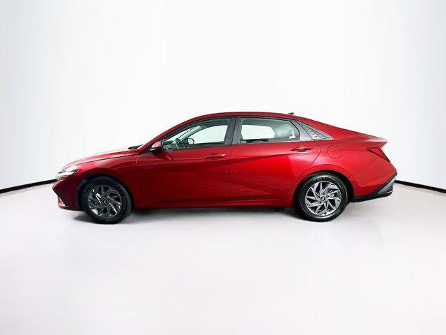 Photo of 2024 Ultimate Red Hyundai ELANTRA