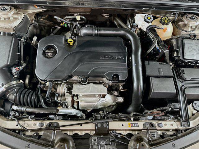 Photo of 2023 Mineral Gray Metallic Chevrolet Malibu