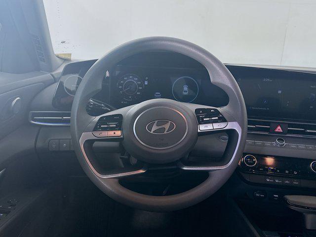 Photo of 2024 Abyss Black Hyundai ELANTRA