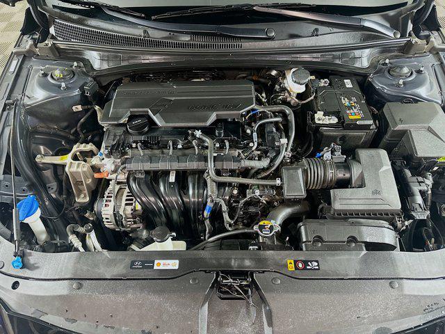 Photo of 2024 Abyss Black Hyundai ELANTRA