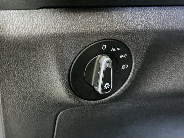 Photo of 2021 Black Uni Volkswagen Jetta