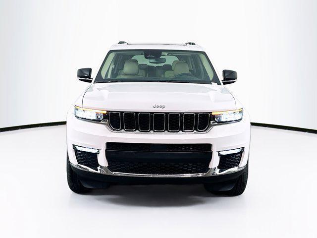 Photo of 2022 Bright White Clearcoat Jeep Grand Cherokee L