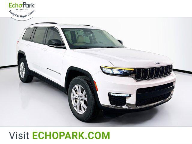 Photo of 2022 Bright White Clearcoat Jeep Grand Cherokee L