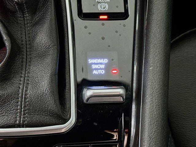 Photo of 2024 Bright White Clearcoat Jeep Compass