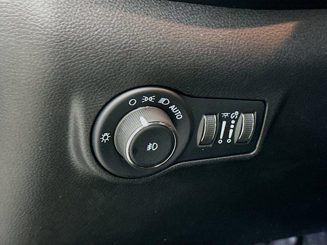 Photo of 2024 Bright White Clearcoat Jeep Compass