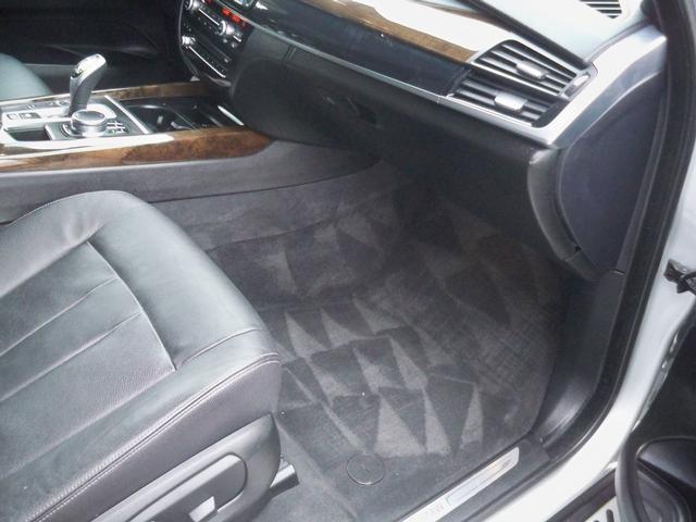 Photo of 2018 Pearl Silver Metallic BMW X5