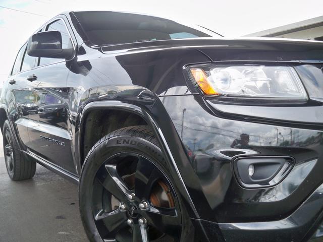 Photo of 2015 Brilliant Black Crystal Pearlcoat Jeep Grand Cherokee