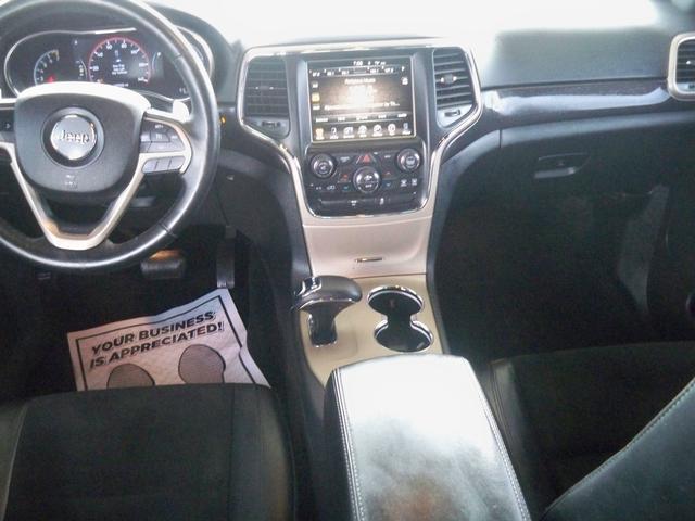 Photo of 2015 Brilliant Black Crystal Pearlcoat Jeep Grand Cherokee