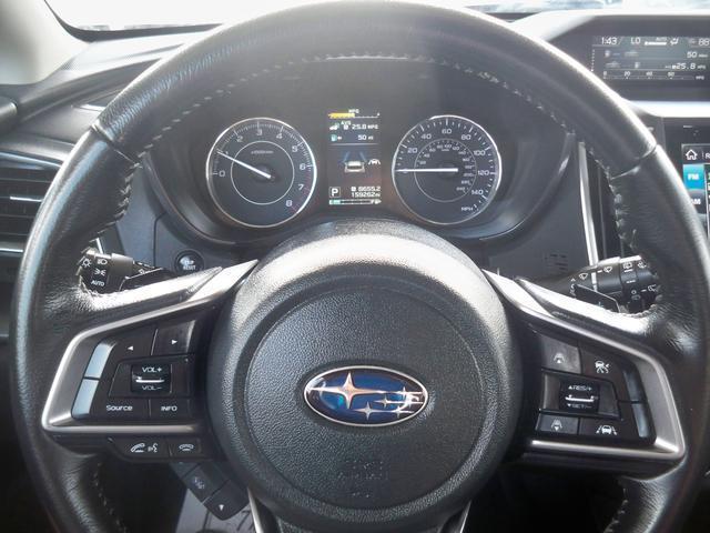 Photo of 2018 Crystal White Pearl Subaru Impreza