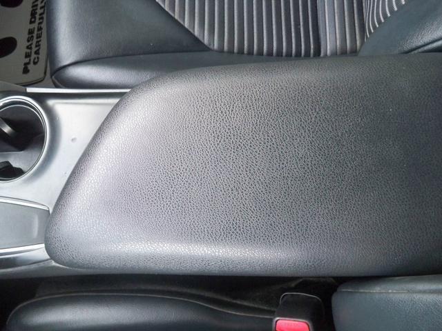 Photo of 2020 Blue Streak Metallic Toyota Camry