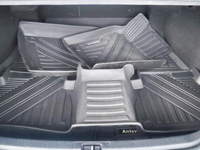 Photo of 2020 Blue Streak Metallic Toyota Camry