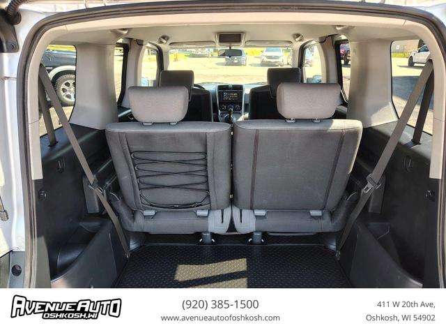 Photo of 2007 Silver Honda Element