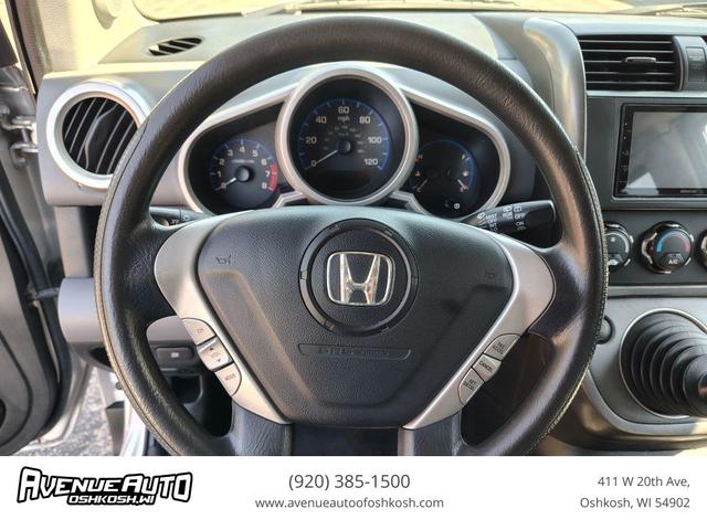 Photo of 2007 Silver Honda Element
