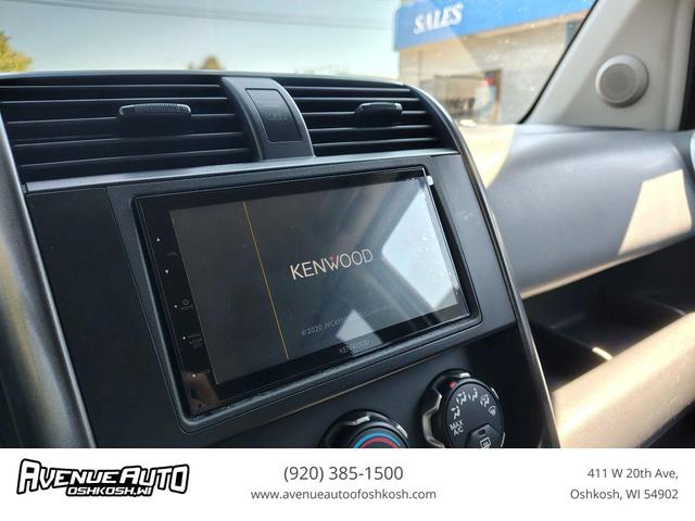 Photo of 2007 Silver Honda Element