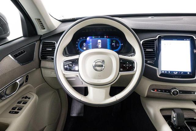 Photo of 2024 Platinum Grey Metallic Volvo XC90 Recharge Plug-In Hybrid