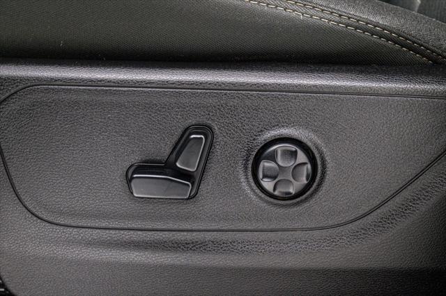 Photo of 2019 Bright White Clearcoat RAM 1500