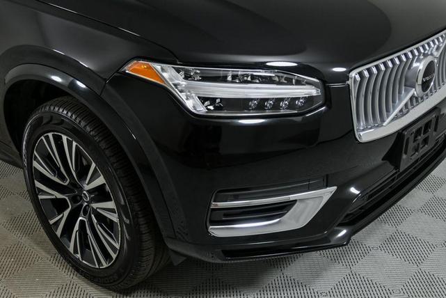 Photo of 2022 Onyx Black Metallic Volvo XC90 Recharge Plug-In Hybrid