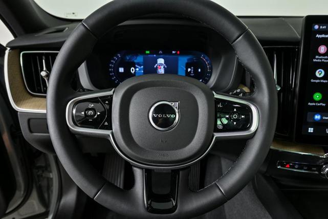 Photo of 2026 Vapour Grey Metallic Volvo XC60