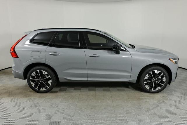 Photo of 2026 Vapour Grey Metallic Volvo XC60