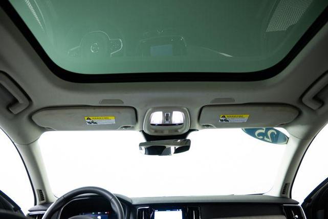 Photo of 2025 Vapour Grey Metallic Volvo V90 Cross Country