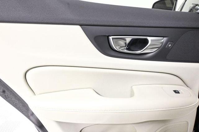 Photo of 2025 Onyx Black Metallic Volvo S60
