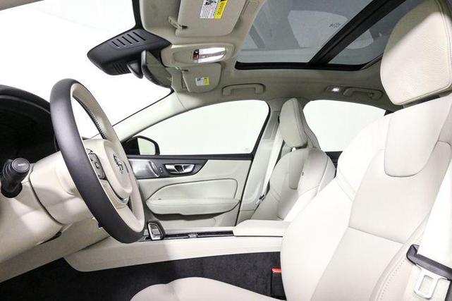 Photo of 2025 Onyx Black Metallic Volvo S60