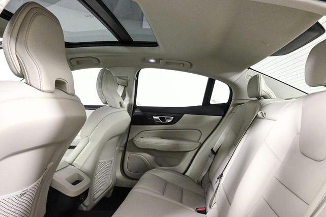 Photo of 2025 Onyx Black Metallic Volvo S60