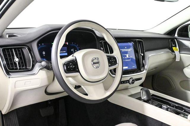 Photo of 2025 Onyx Black Metallic Volvo S60