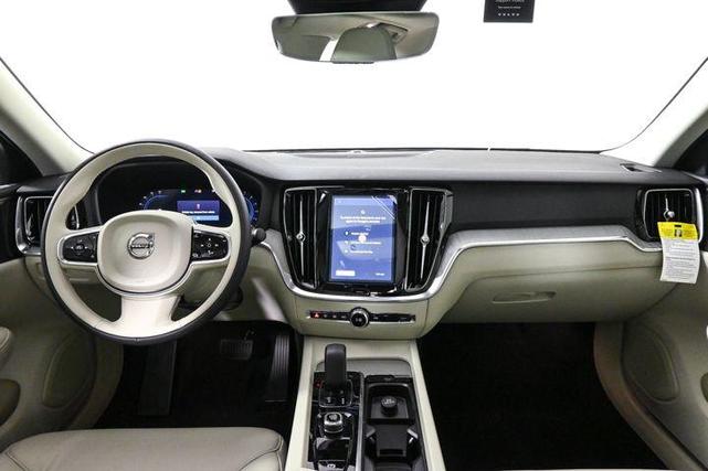 Photo of 2025 Onyx Black Metallic Volvo S60