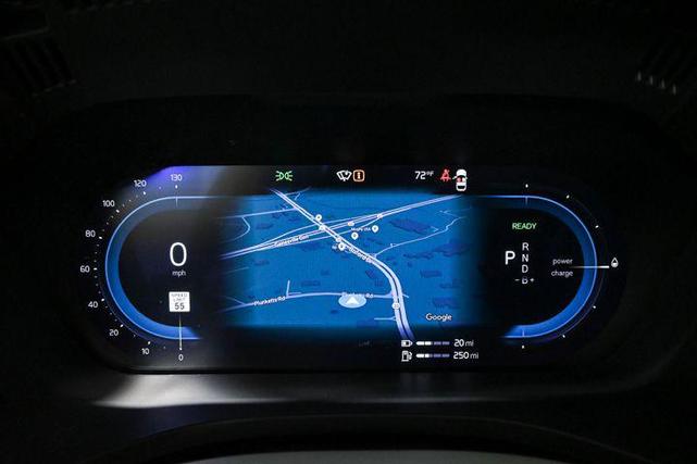 Photo of 2025 Onyx Black Volvo XC60 Plug-In Hybrid