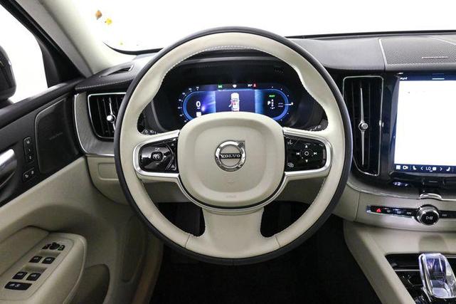 Photo of 2025 Onyx Black Volvo XC60 Plug-In Hybrid