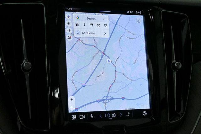 Photo of 2025 Onyx Black Volvo XC60 Plug-In Hybrid