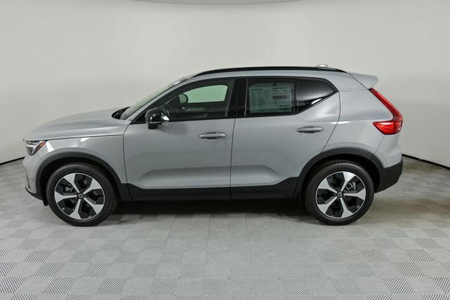 Photo of 2026 Grey Volvo XC40