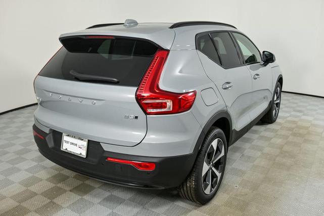 Photo of 2026 Grey Volvo XC40