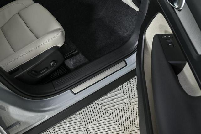 Photo of 2026 Grey Volvo XC40