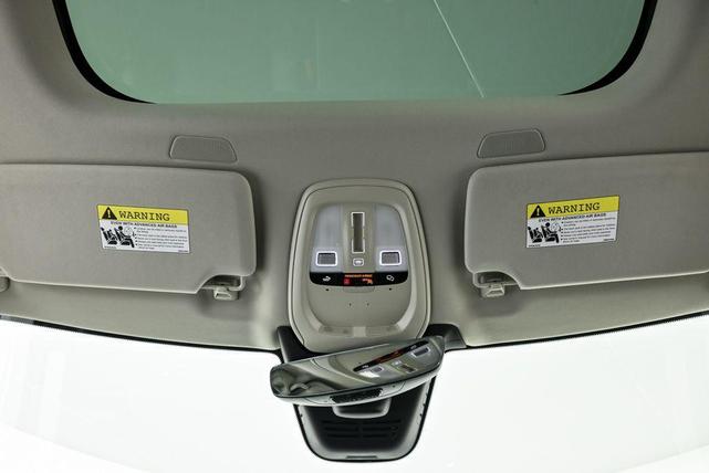 Photo of 2025 Crystal White Metallic Volvo XC90