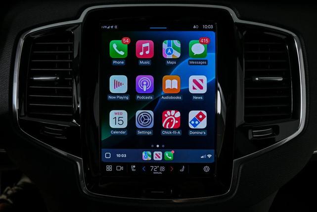 Photo of 2025 Crystal White Metallic Volvo XC90