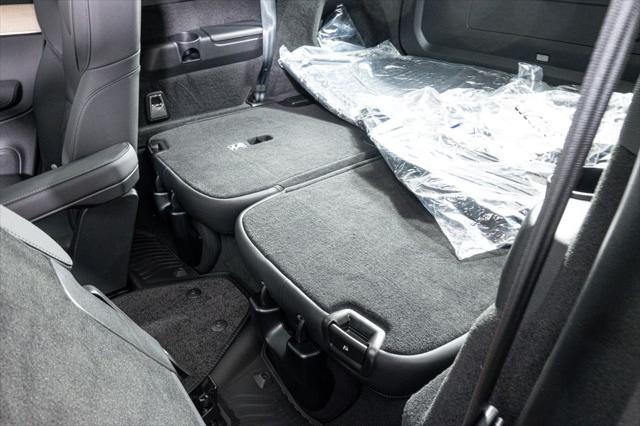 Photo of 2025 Vapour Grey Metallic Volvo XC90 Plug-In Hybrid
